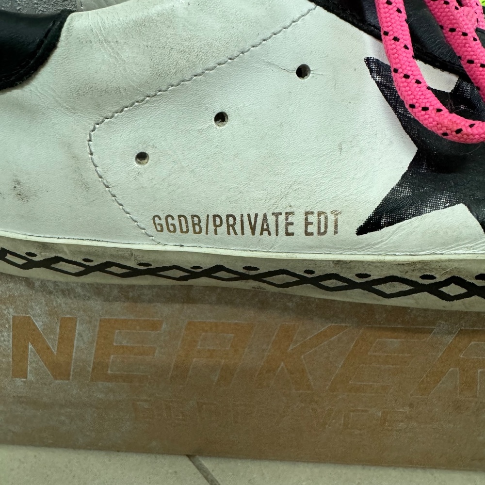 Golden Goose Super Star Sneakers-- Size 39 - Picture 9 of 11